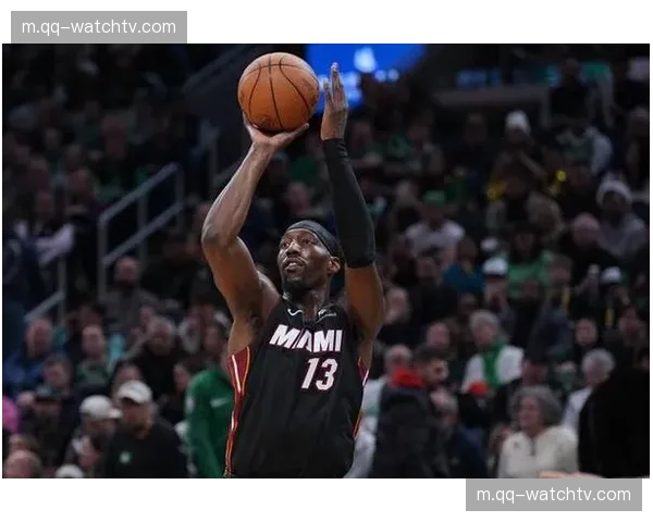 热火主场进攻效率明显提升 阿德巴约内线牵制创造外线机会